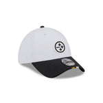 Gorra New Era 3930 Training 25 Pittsburgh Steelers