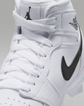 Zapato Cleats Nike Jordan 1 Mid 25 Youth Blanco